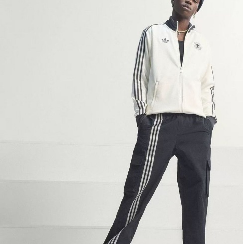 Maxmaillot:Veste Survetement Enfant foot Allemagne 2026/27 blanc cassé
